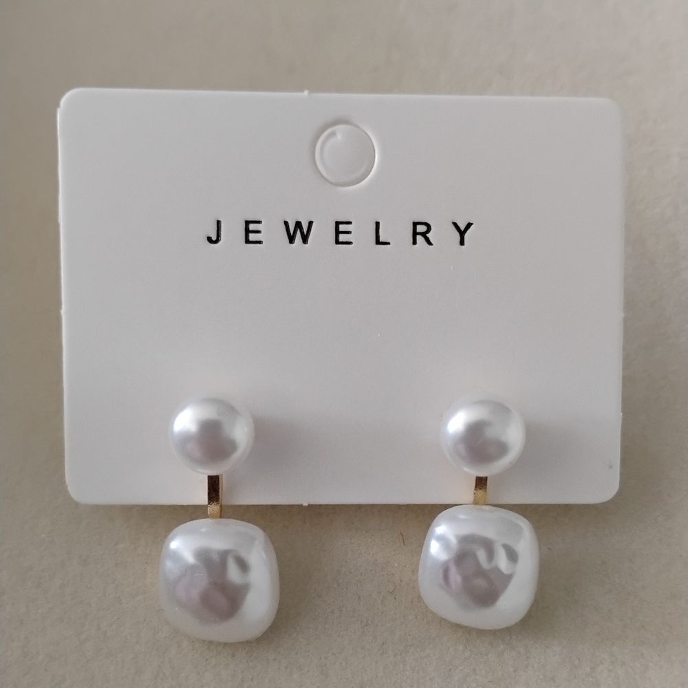 SOLD New Elegant Faux Pearl Drop Earrings - Picture 2 of 6